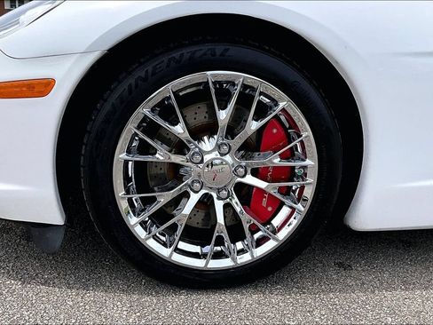 Used 2013 Chevrolet Corvette Convertible w/ 3LT Preferred Equipment Group RWD image 7