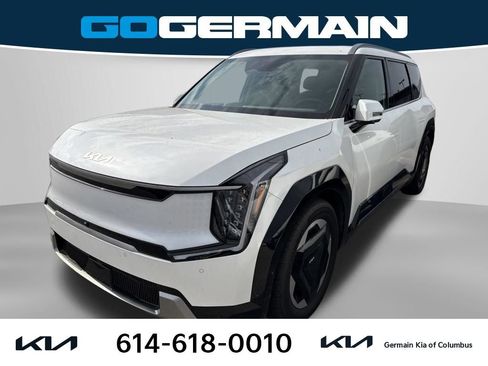 Used 2024 Kia EV9 Land AWD/4WD image 1