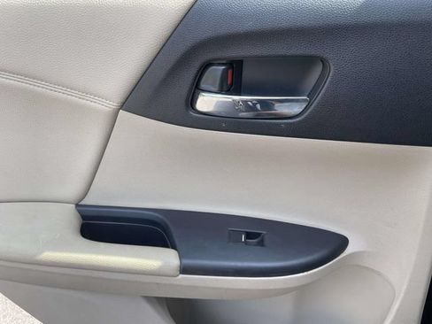 Used 2016 Honda Accord EX-L image 14