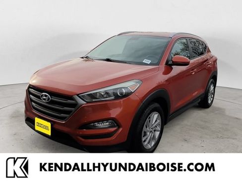 Used 2016 Hyundai Tucson SE w/ Option Group 02 AWD/4WD image 1