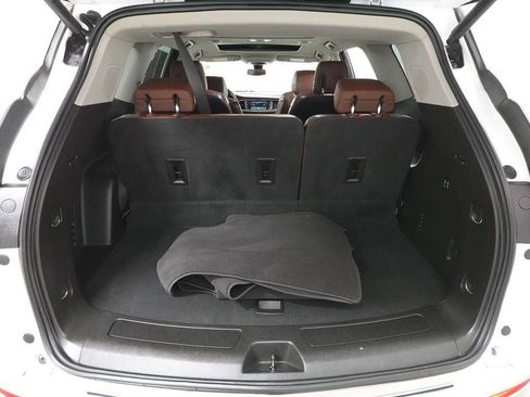 Used 2018 Buick Enclave Avenir w/ Avenir Technology Package AWD/4WD image 32