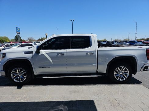 Used 2021 GMC Sierra 1500 SLT w/ SLT Premium Plus Package AWD/4WD image 5