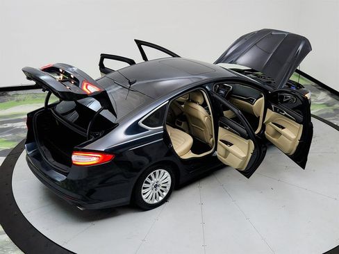 Used 2014 Ford Fusion Energi SE image 38