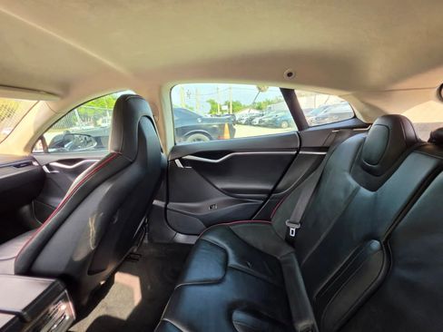 Used 2013 Tesla Model S Performance image 15