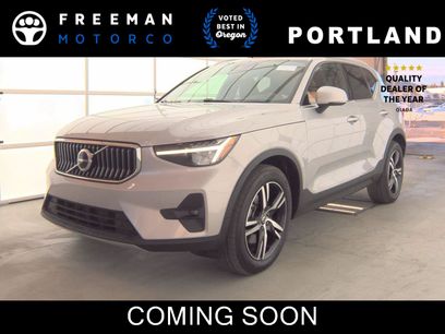 Used 2023 Volvo XC40 B5 Plus