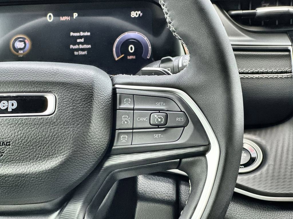 New 2025 Jeep Grand Cherokee Altitude RWD image 18