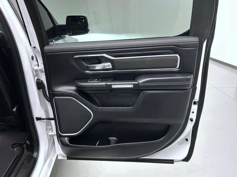 Used 2023 RAM 1500 Laramie AWD/4WD image 17