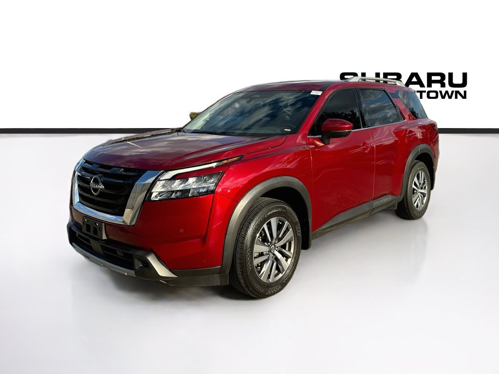 Used 2024 Nissan Pathfinder SL FWD image 3