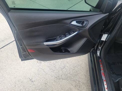 Used 2015 Ford Focus ST w/ Equipment Group 402A FWD image 10