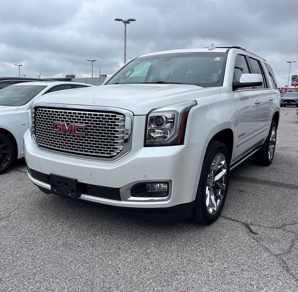 Certified 2017 GMC Yukon Denali w/ Open Road Package AWD/4WD image 3