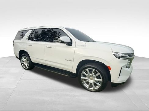 Used 2024 Chevrolet Tahoe High Country w/ Advanced Technology Package AWD/4WD image 2