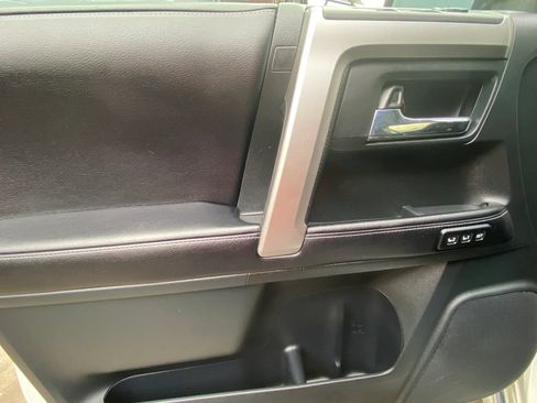 Used 2016 Toyota 4Runner Limited RWD image 20