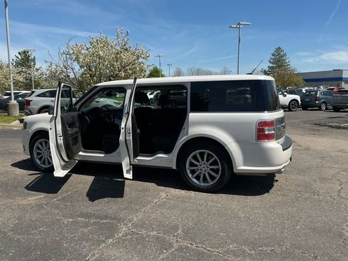 Used 2016 Ford Flex Limited AWD/4WD image 30