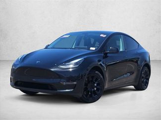 Used 2023 Tesla Model Y Long Range AWD/4WD video 4
