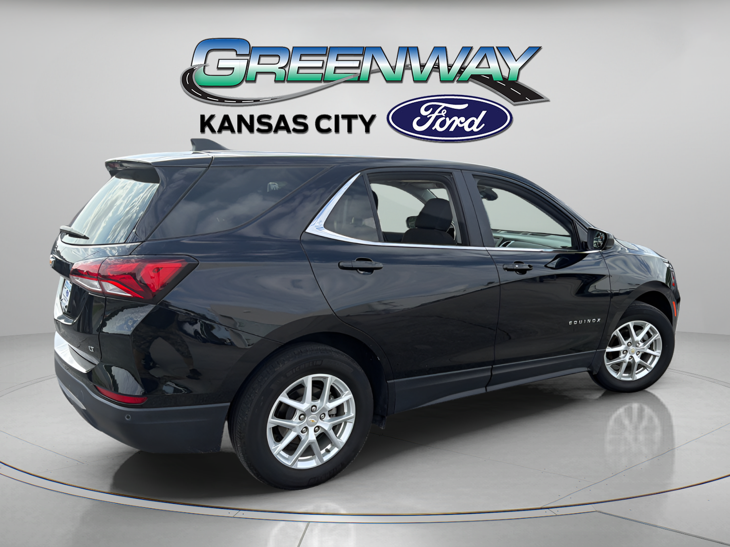 Used 2024 Chevrolet Equinox LT FWD image 8