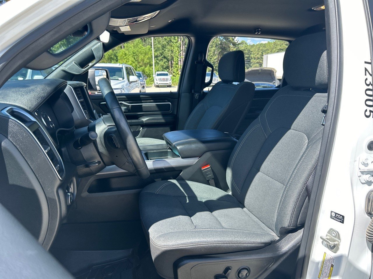 Used 2024 RAM 1500 Big Horn AWD/4WD image 17