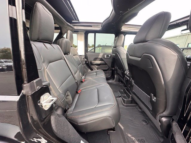 New 2027 Jeep Wrangler Unlimited Sahara AWD/4WD image 28