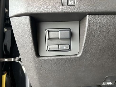 New 2025 Chevrolet Colorado Z71 w/ Technology Package image 31