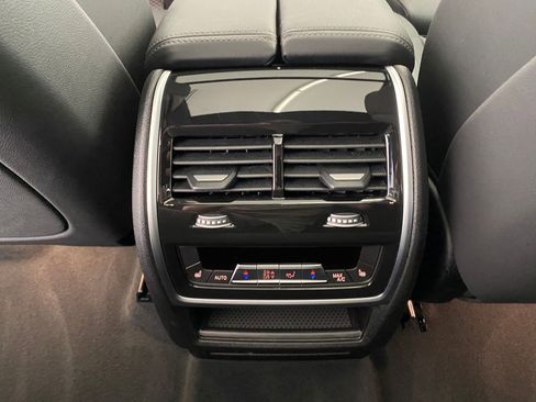 Used 2025 BMW X5 xDrive50e w/ Climate Comfort Package image 29