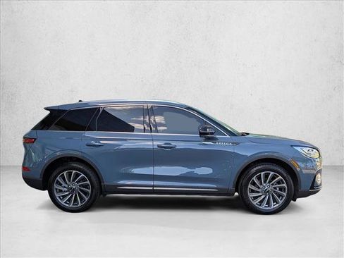 Used 2023 Lincoln Corsair Reserve w/ Equipment Group 201A AWD/4WD image 4