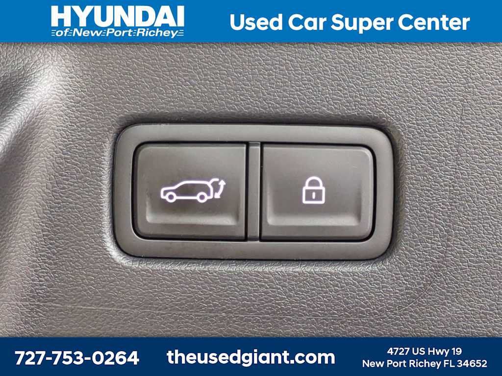 Used 2026 Hyundai Santa Fe SEL AWD/4WD image 13