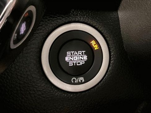Used 2025 RAM 1500 Big Horn AWD/4WD image 37