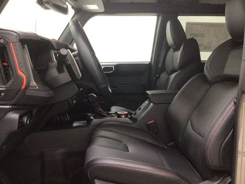 New 2025 Ford Bronco Raptor image 9