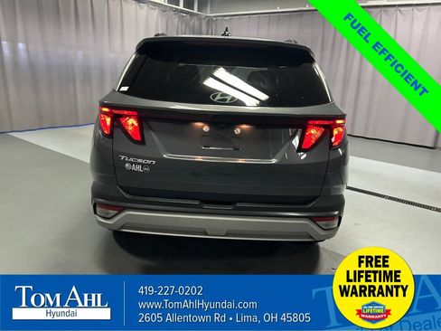 Used 2025 Hyundai Tucson SEL FWD image 6