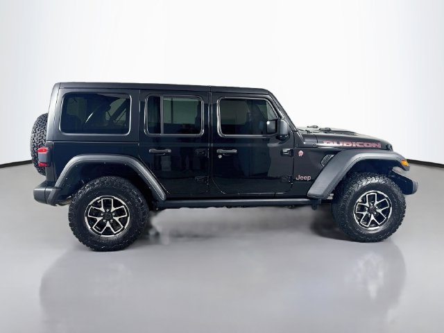 Used 2024 Jeep Wrangler Unlimited Rubicon AWD/4WD image 5