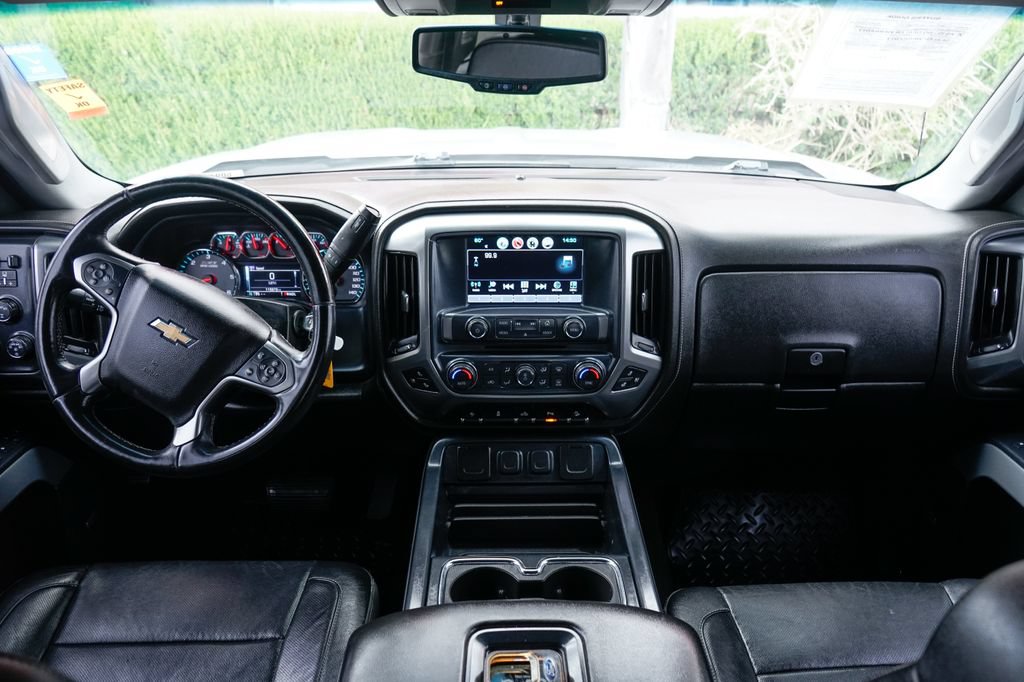 Used 2017 Chevrolet Silverado 1500 LTZ Z71 w/ LTZ Plus Package AWD/4WD image 29