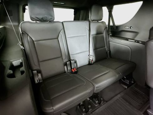 Used 2024 GMC Yukon XL Denali AWD/4WD image 30