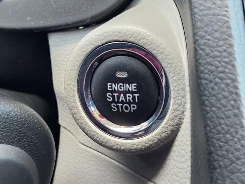 Used 2016 Subaru Forester 2.5i Touring w/ Eyesight & Navigation System AWD/4WD image 19