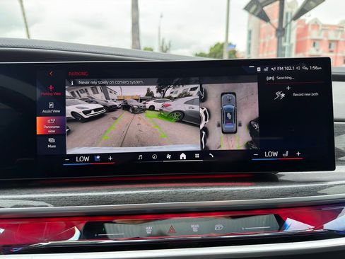 Used 2023 BMW 760i xDrive w/ Executive Package image 23