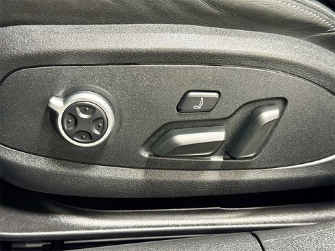 Used 2023 Audi S4 Premium Plus w/ Premium Plus Package image 21