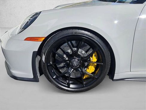 Used 2022 Porsche 911 GT3 image 18