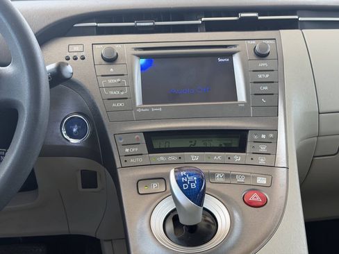 Used 2015 Toyota Prius Three w/ Solar Roof Package FWD image 16