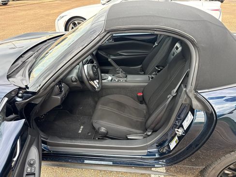 Used 2024 MAZDA MX-5 Miata Club RWD image 10
