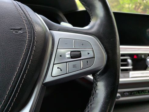 Used 2020 BMW X7 xDrive40i w/ Premium Package image 23