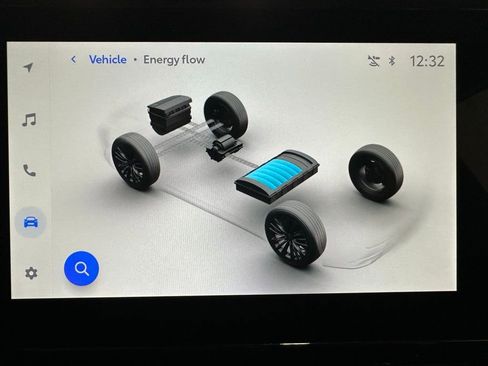 Used 2025 Toyota Corolla LE image 32