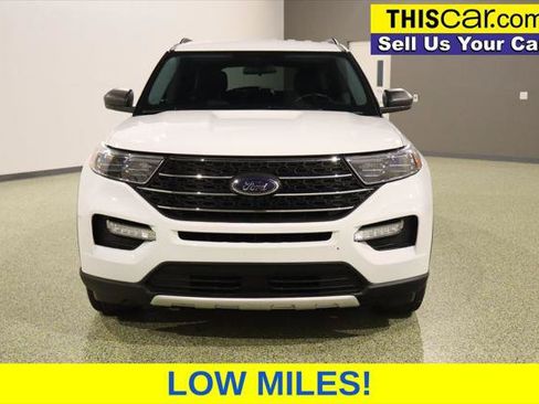 Used 2023 Ford Explorer XLT w/ Equipment Group 202A RWD image 3