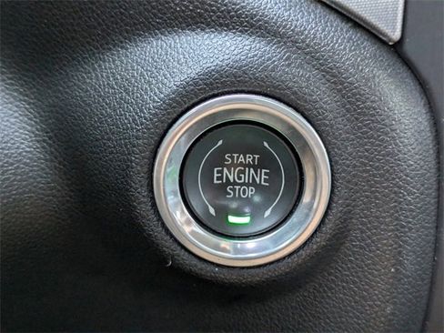 Used 2020 GMC Sierra 1500 SLT w/ SLT Premium Package image 32