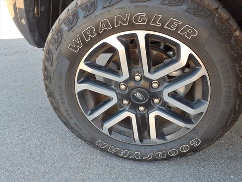 Certified 2024 Ford Ranger Lariat w/ FX4 Off-Road Package image 9