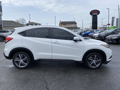 Used 2022 Honda HR-V EX image 8