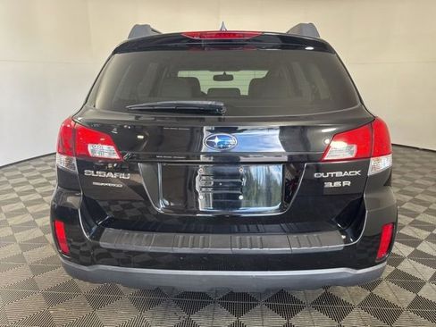 Used 2011 Subaru Outback 3.6R Limited w/ PWR Moonroof Pkg AWD/4WD image 21