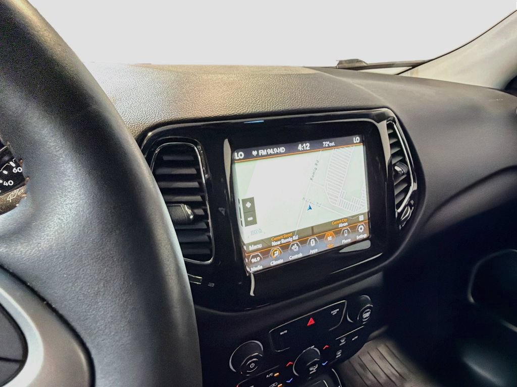 Used 2018 Jeep Compass Limited w/ Navigation Group AWD/4WD image 30