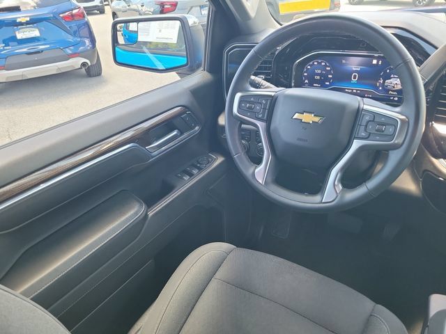 Used 2023 Chevrolet Silverado 1500 LT AWD/4WD image 14