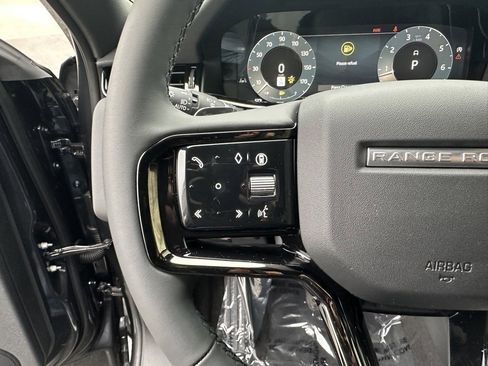 Used 2024 Land Rover Range Rover Evoque S image 18