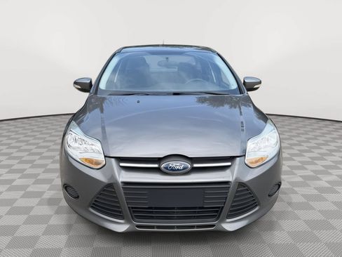 Used 2014 Ford Focus SE FWD image 2