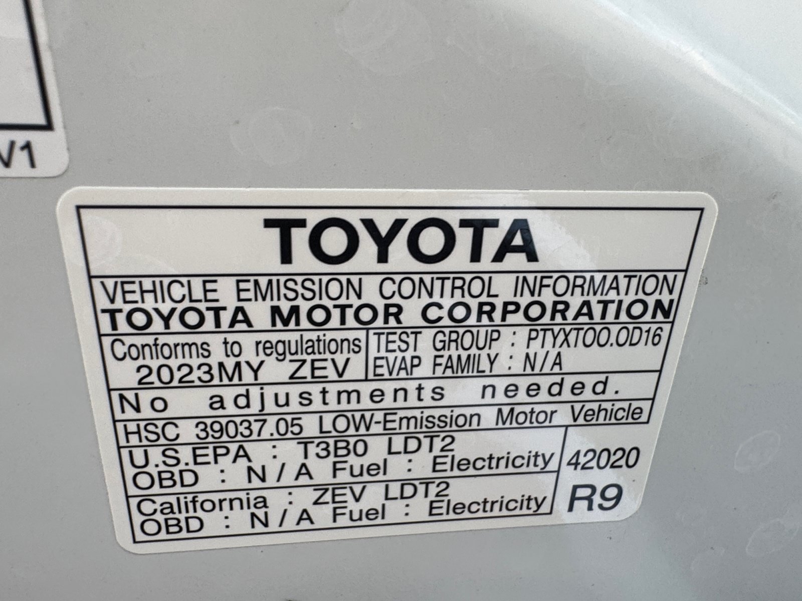 Used 2023 Toyota bZ4X FWD w/ Weather Package image 21