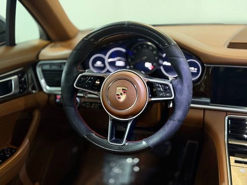 Used 2018 Porsche Panamera 4S image 13